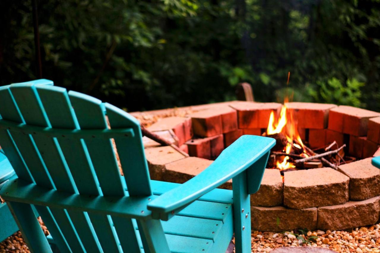 Cozy Cabin Retreat - Hot Tub, Fireplace & Fire Pit Blue Ridge Extérieur photo